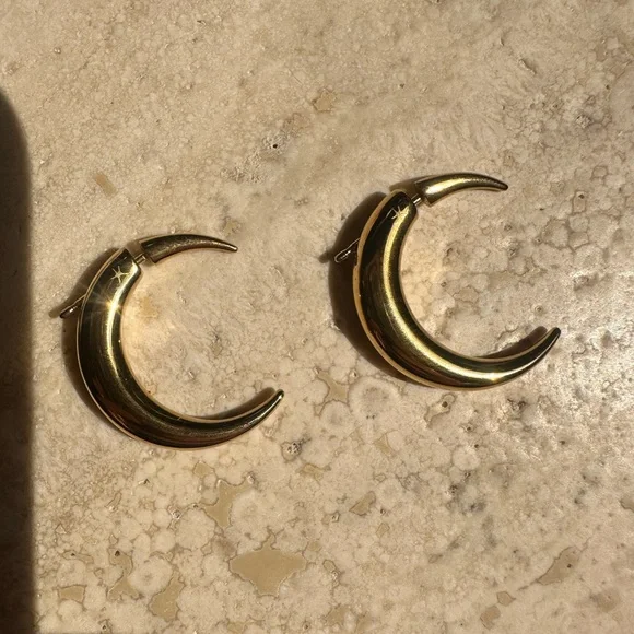 Studio cult Discontinued Gold Crescent Moon earrings NWOT - Picture 3 of 7